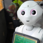 各校で活躍中のPepperが、あの生成AIと出会いました！新Pepper、全力でお仕事準備中！